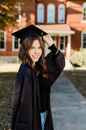 Lauren Hart_Senior (115 of 189)