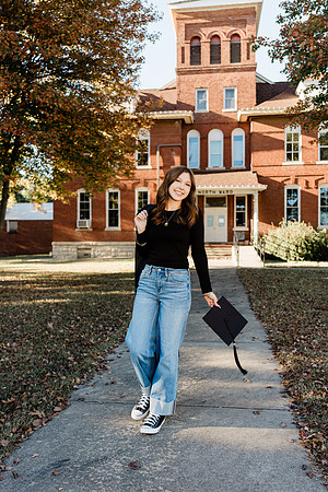 Lauren Hart_Senior (126 of 189)