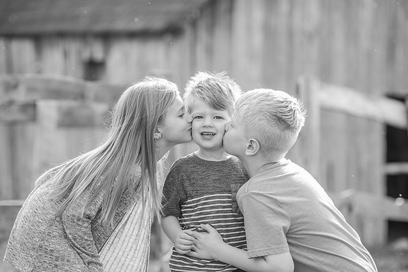 darnell black and white family photography session missouri-38