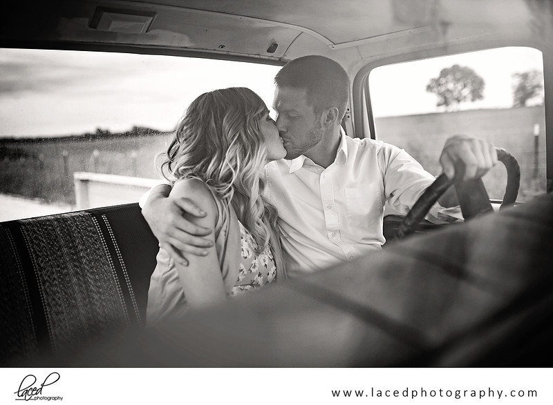 Top Springfield Wedding Photographer, Bolivar, Branson Elopement Photographer, Branson Wedding Venue, Branson Engagement
