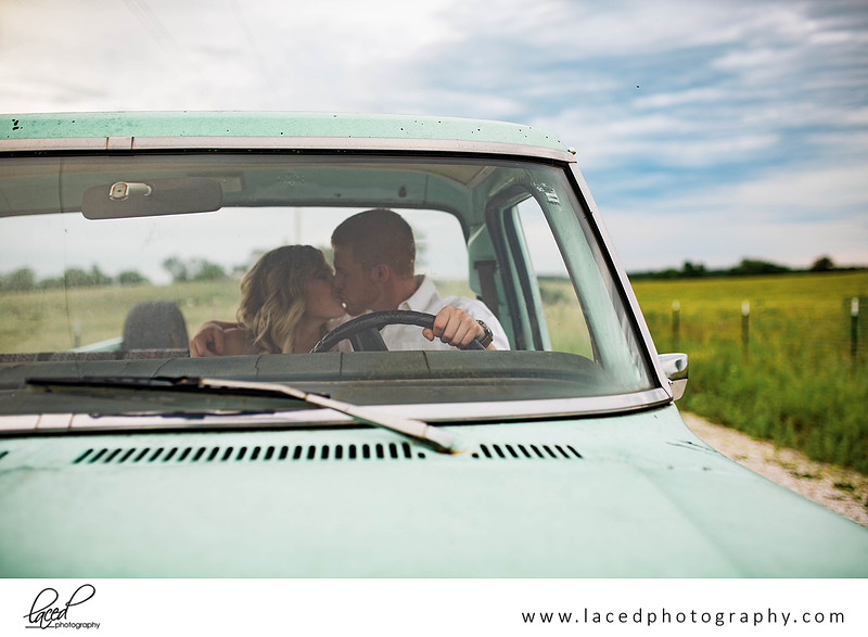 Top Springfield Wedding Photographer, Bolivar, Branson Elopement Photographer, Branson Wedding Venue, Branson Engagement
