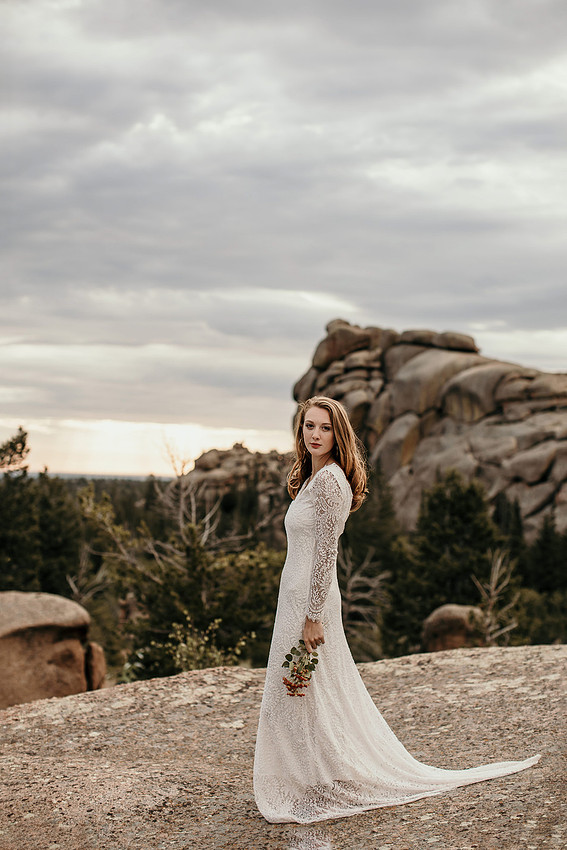 LJ - Destination Elopement Bride - Colorado - Wyoming - Joshua Tree - Yosemite-11