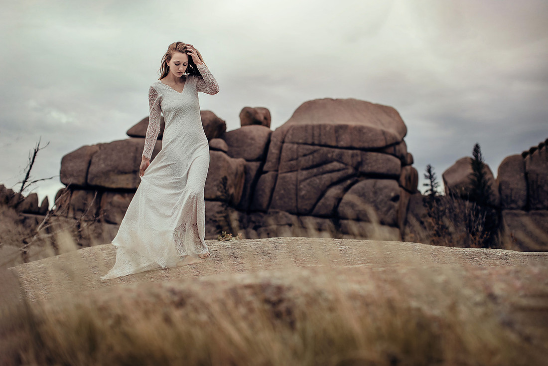 LJ - Destination Elopement Bride - Colorado - Wyoming - Joshua Tree - Yosemite-23