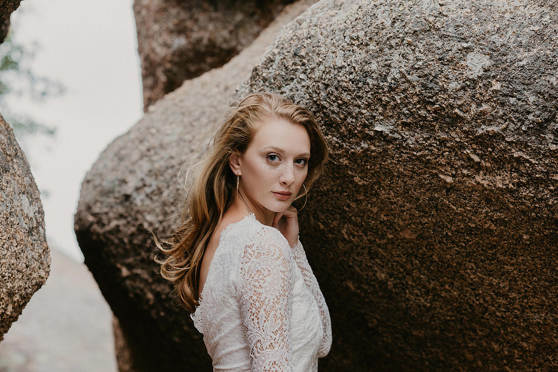 LJ - Destination Elopement Bride - Colorado - Wyoming - Joshua Tree - Yosemite-34