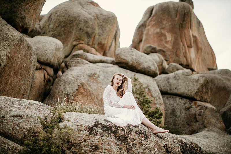 LJ - Destination Elopement Bride - Colorado - Wyoming - Joshua Tree - Yosemite-30